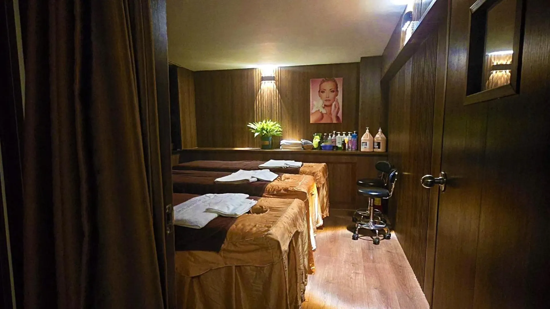 Rosa Group Hotel & Spa مدينة هوشي منه 3*,