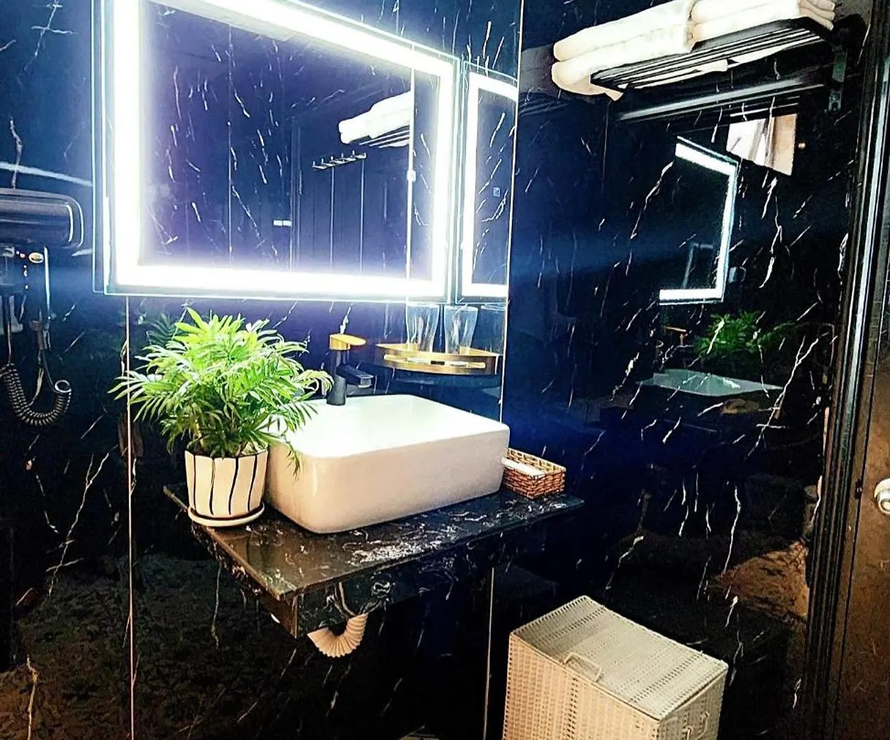 Rosa Group Hotel & Spa مدينة هوشي منه 3*,  فيتنام